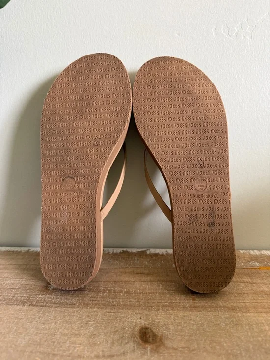 Tkees Lily Platform Sandals — Size 7 - Picture 7 of 8